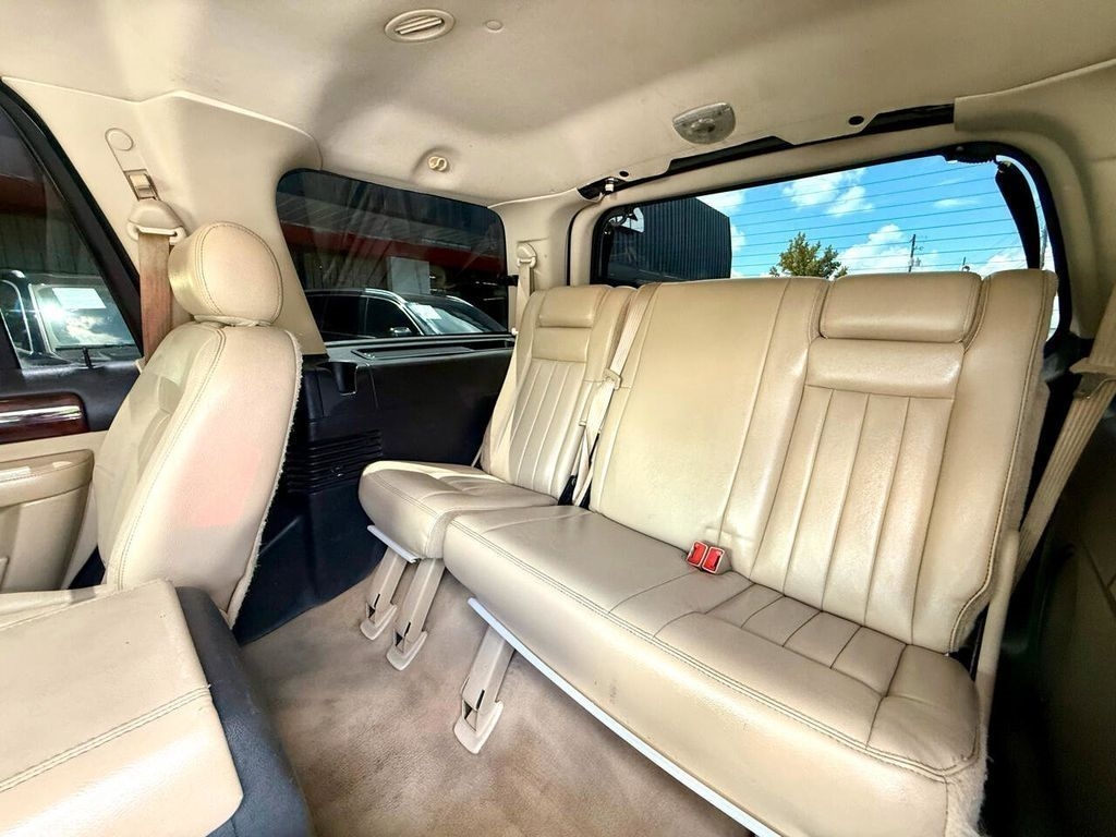 Lincoln Navigator 2WD Luxury 2006