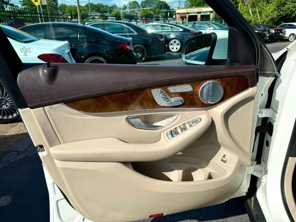 Mercedes-Benz GLC-Class GLC300 2017