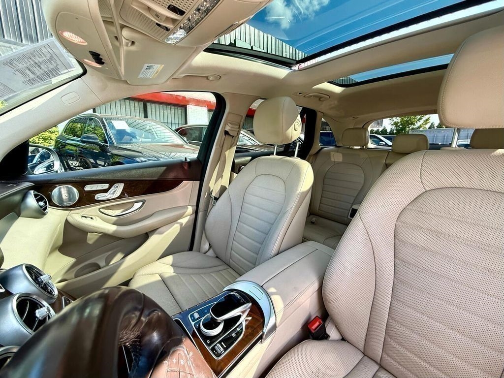 Mercedes-Benz GLC-Class GLC300 2017
