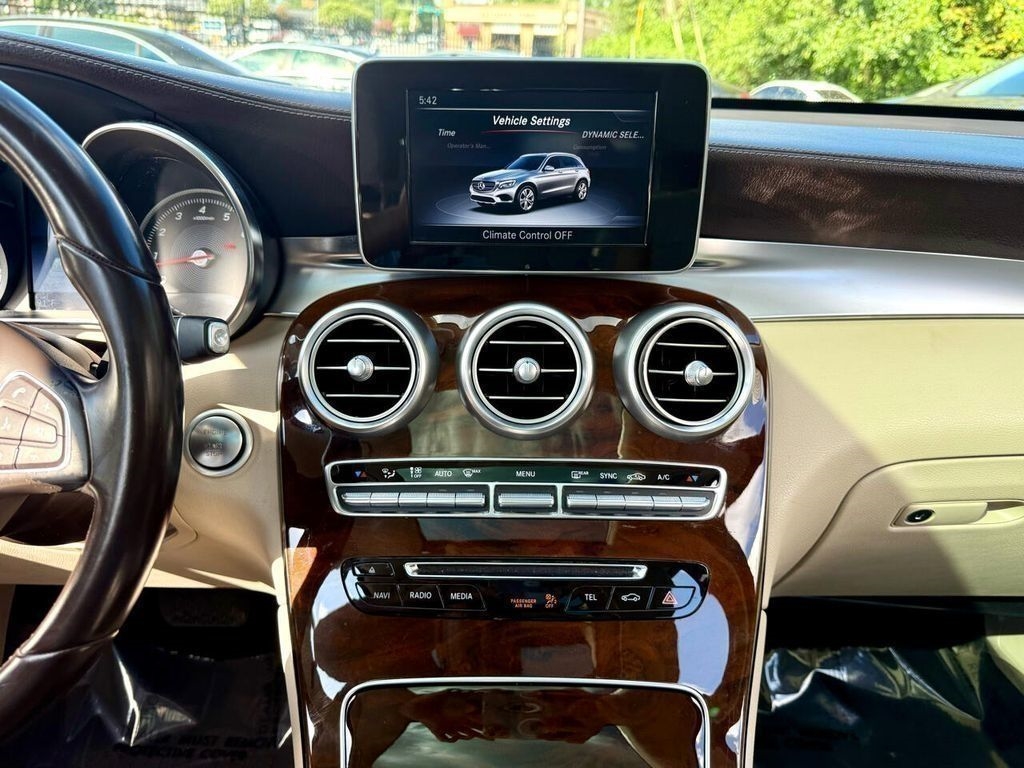Mercedes-Benz GLC-Class GLC300 2017