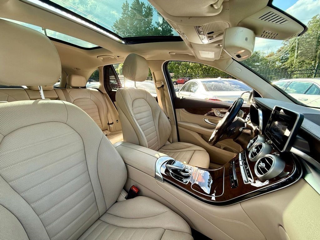 Mercedes-Benz GLC-Class GLC300 2017
