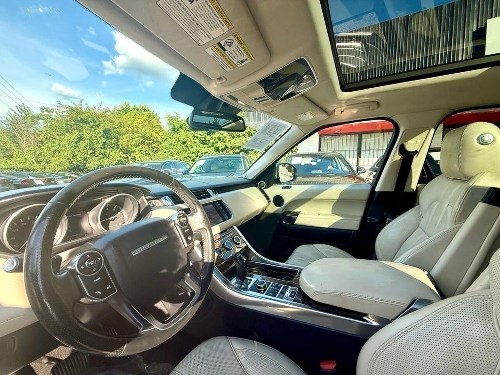 Land Rover Range Rover Sport 3.0L V6 Supercharged SE 2014