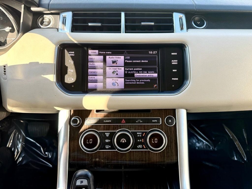 Land Rover Range Rover Sport 3.0L V6 Supercharged SE 2014