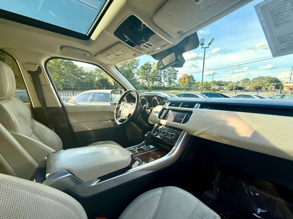 Land Rover Range Rover Sport 3.0L V6 Supercharged SE 2014