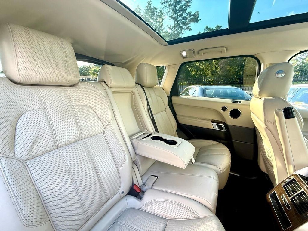 Land Rover Range Rover Sport 3.0L V6 Supercharged SE 2014