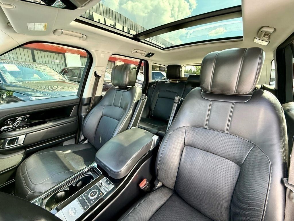 Land Rover Range Rover HSE 2018