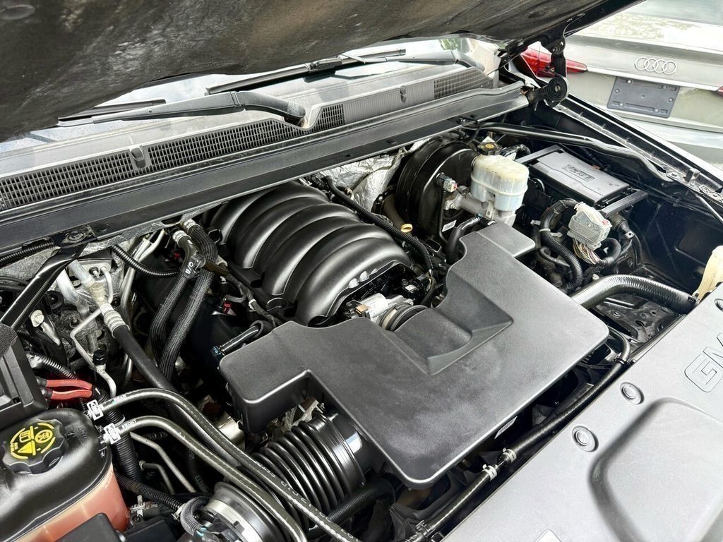GMC Yukon SLT 2WD 2017