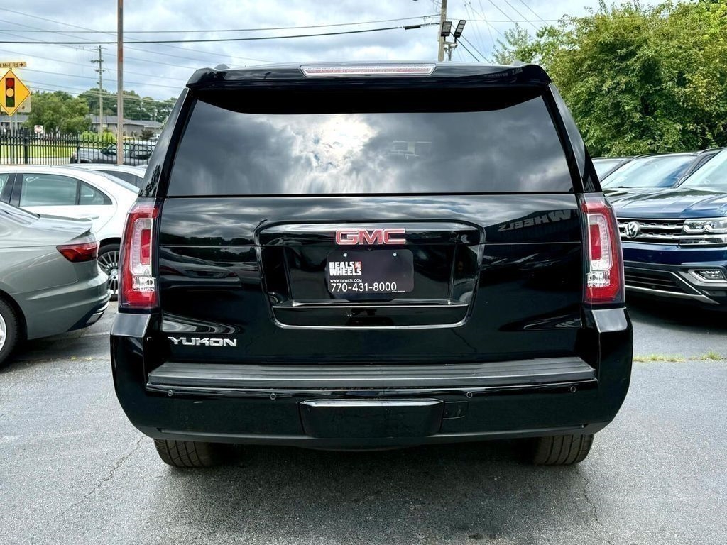 GMC Yukon SLT 2WD 2017