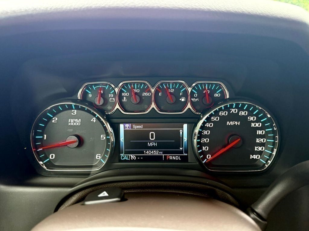 GMC Yukon SLT 2WD 2017