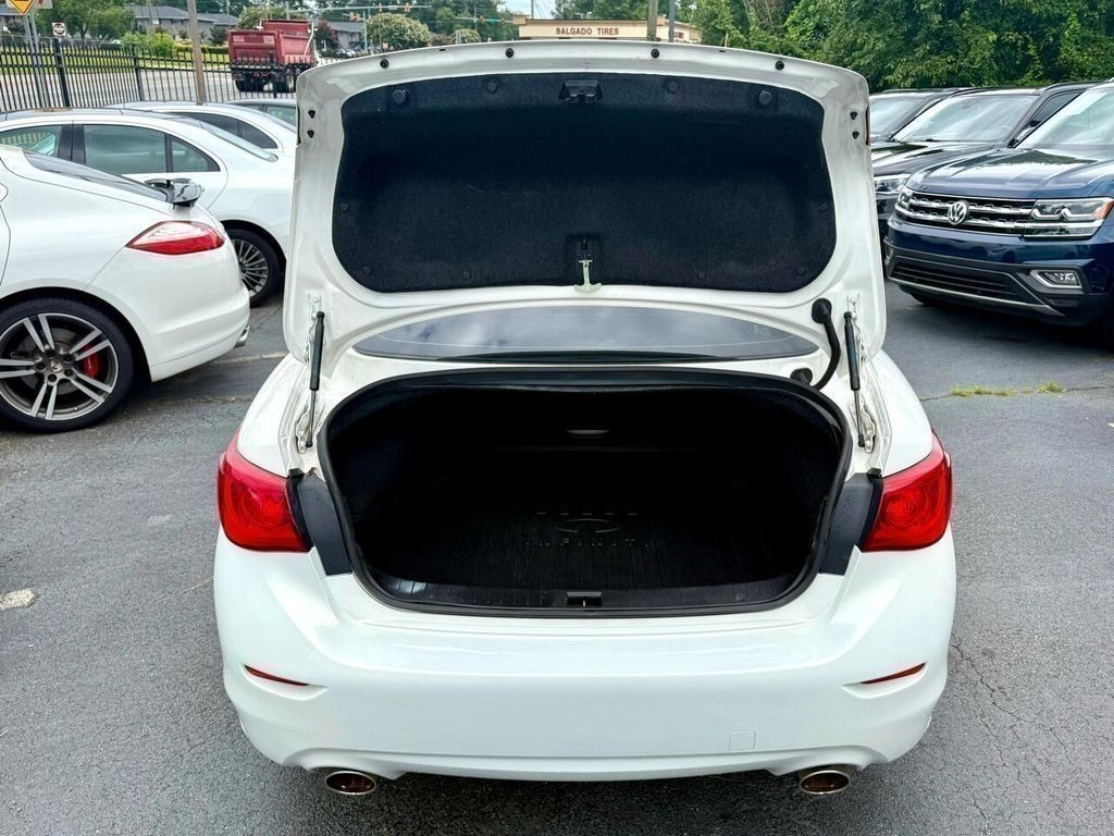 Infiniti Q50 Premium AWD 2014