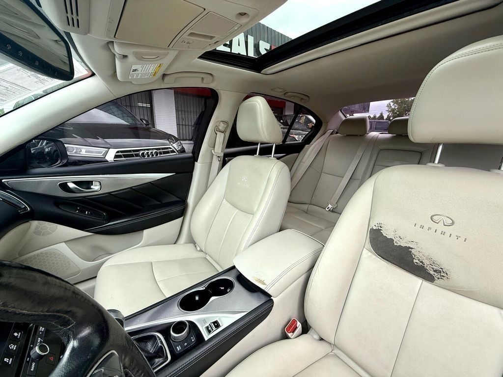 Infiniti Q50 Premium AWD 2014