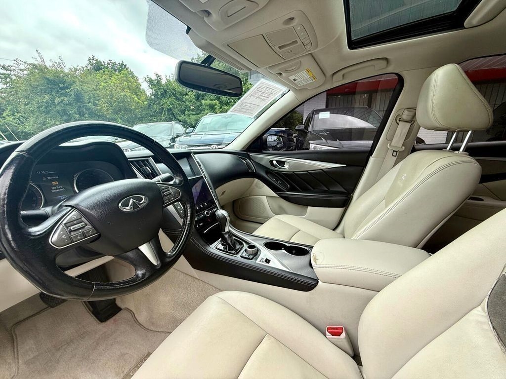 Infiniti Q50 Premium AWD 2014