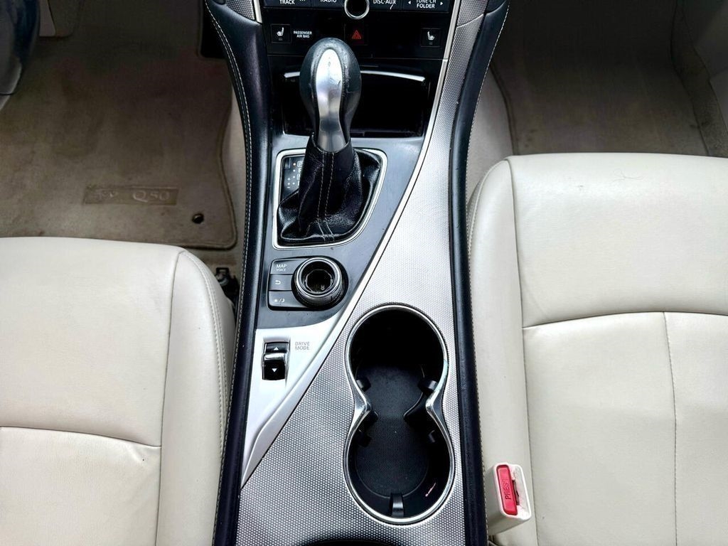 Infiniti Q50 Premium AWD 2014