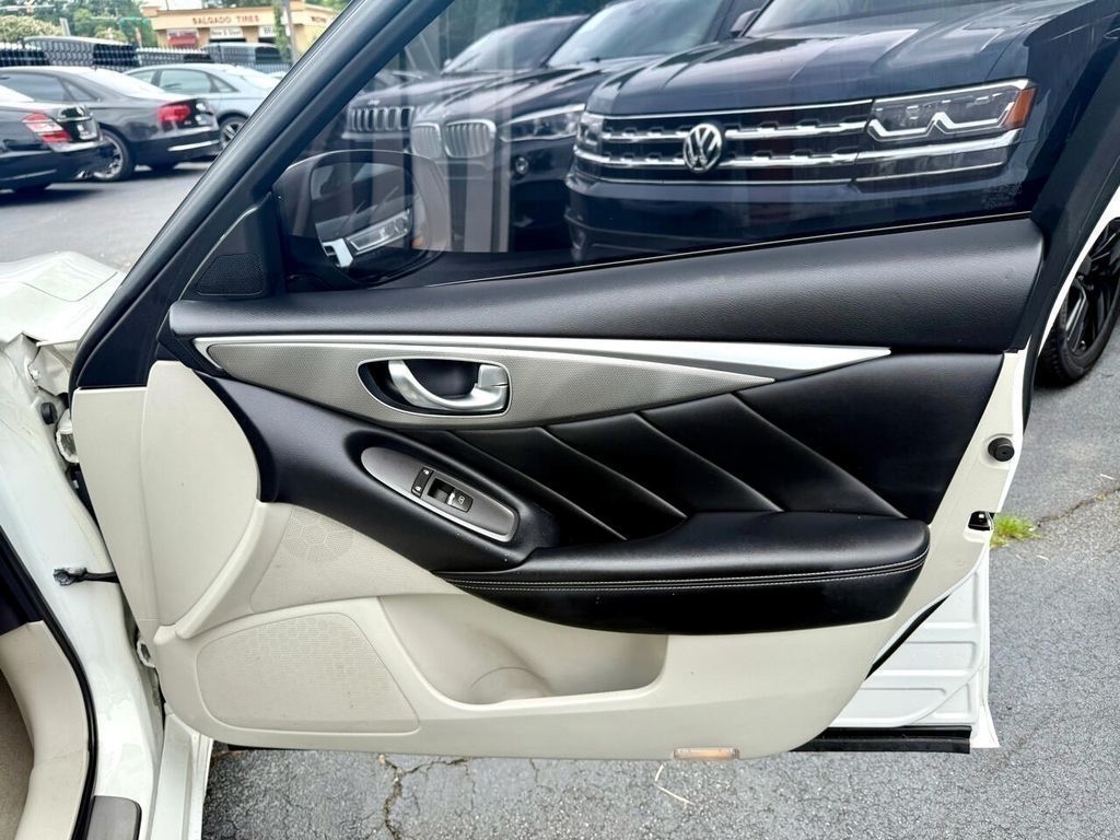 Infiniti Q50 Premium AWD 2014