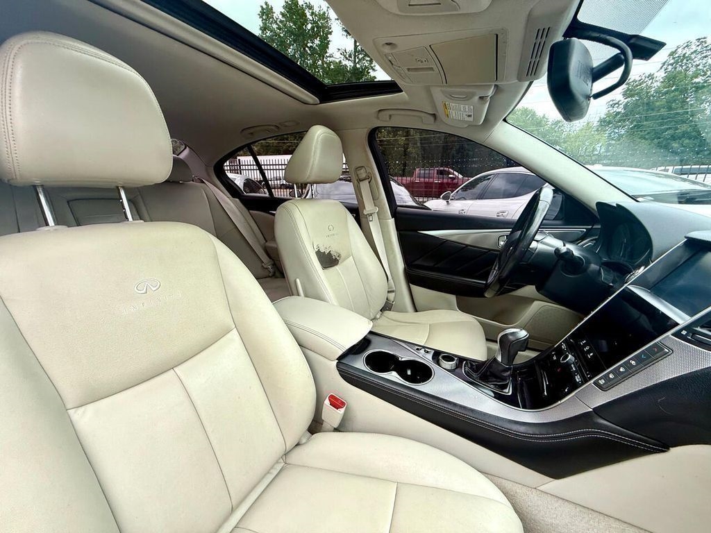 Infiniti Q50 Premium AWD 2014