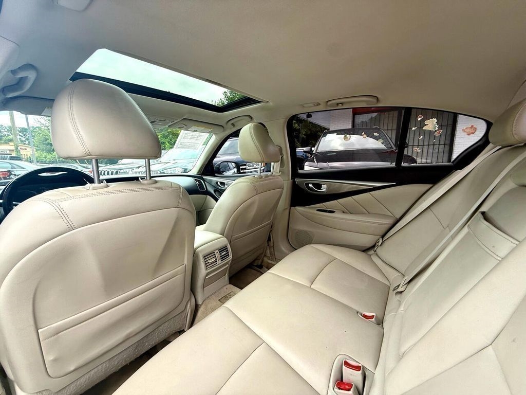 Infiniti Q50 Premium AWD 2014