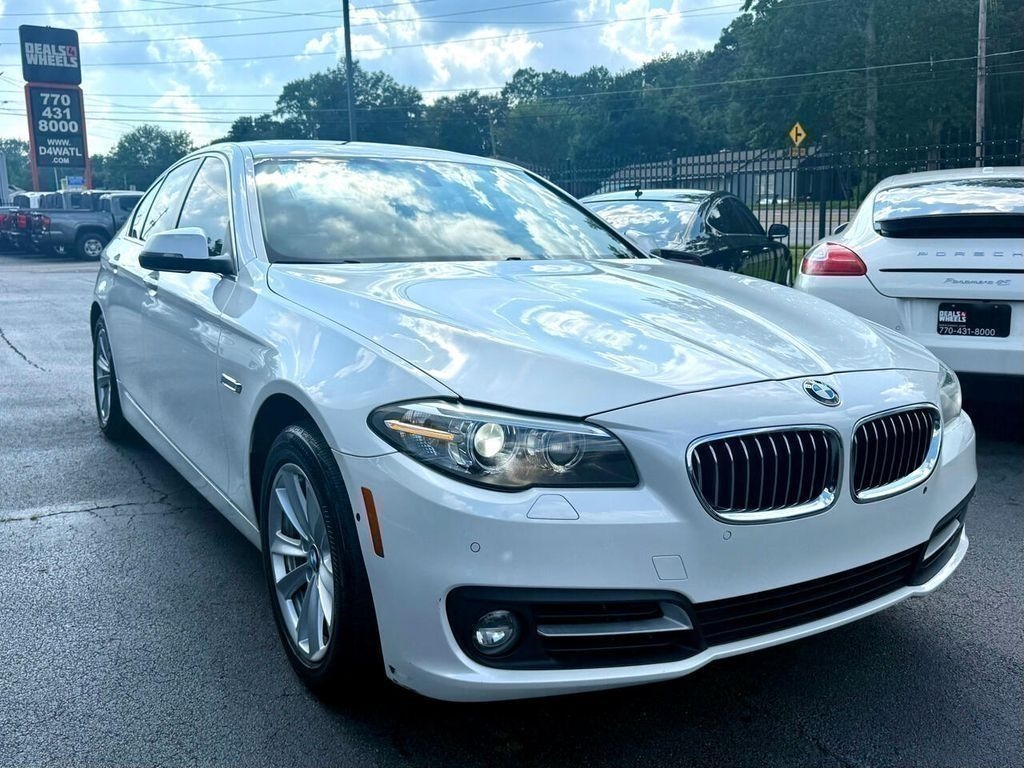 BMW 5-Series 528i 2016