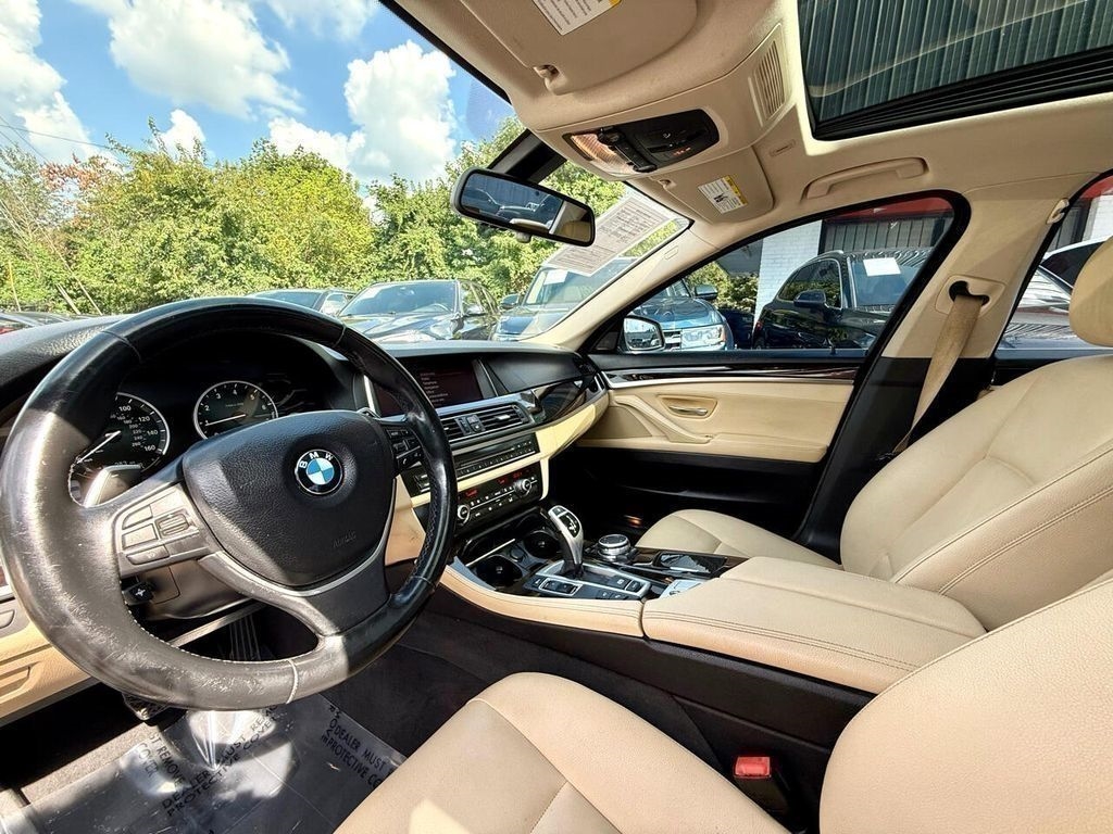 BMW 5-Series 528i 2016