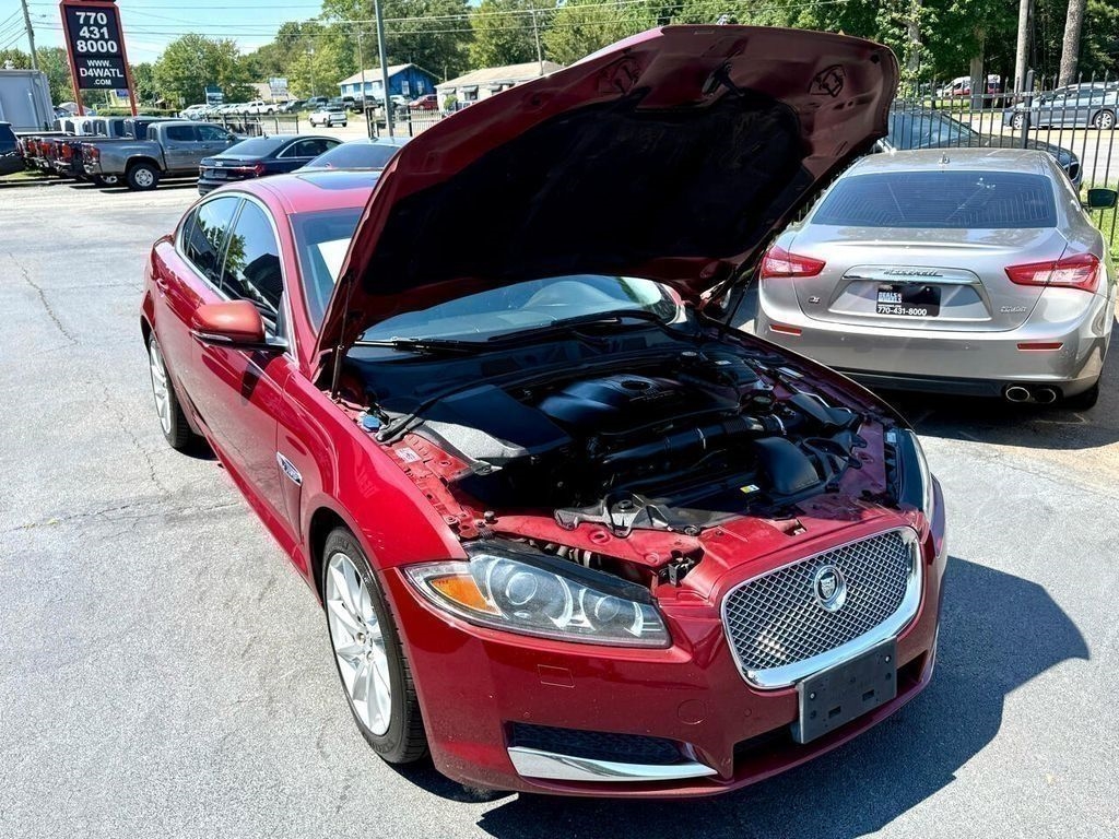 Jaguar XF-Series XF 2.0L I4T 2013