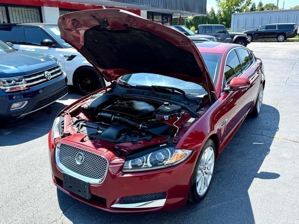 Jaguar XF-Series XF 2.0L I4T 2013