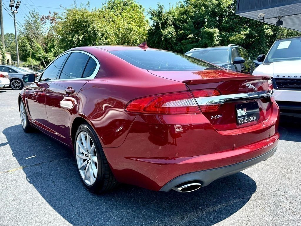 Jaguar XF-Series XF 2.0L I4T 2013