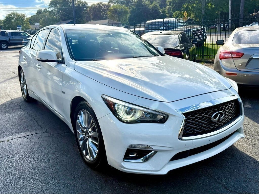 Infiniti Q50 3.0t LUXE AWD 2019