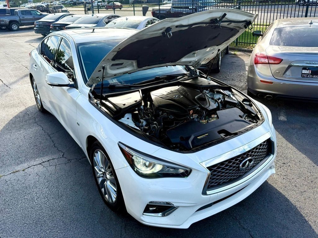 Infiniti Q50 3.0t LUXE AWD 2019