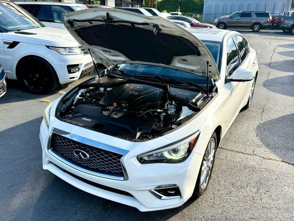 Infiniti Q50 3.0t LUXE AWD 2019