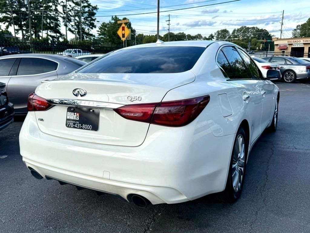 Infiniti Q50 3.0t LUXE AWD 2019