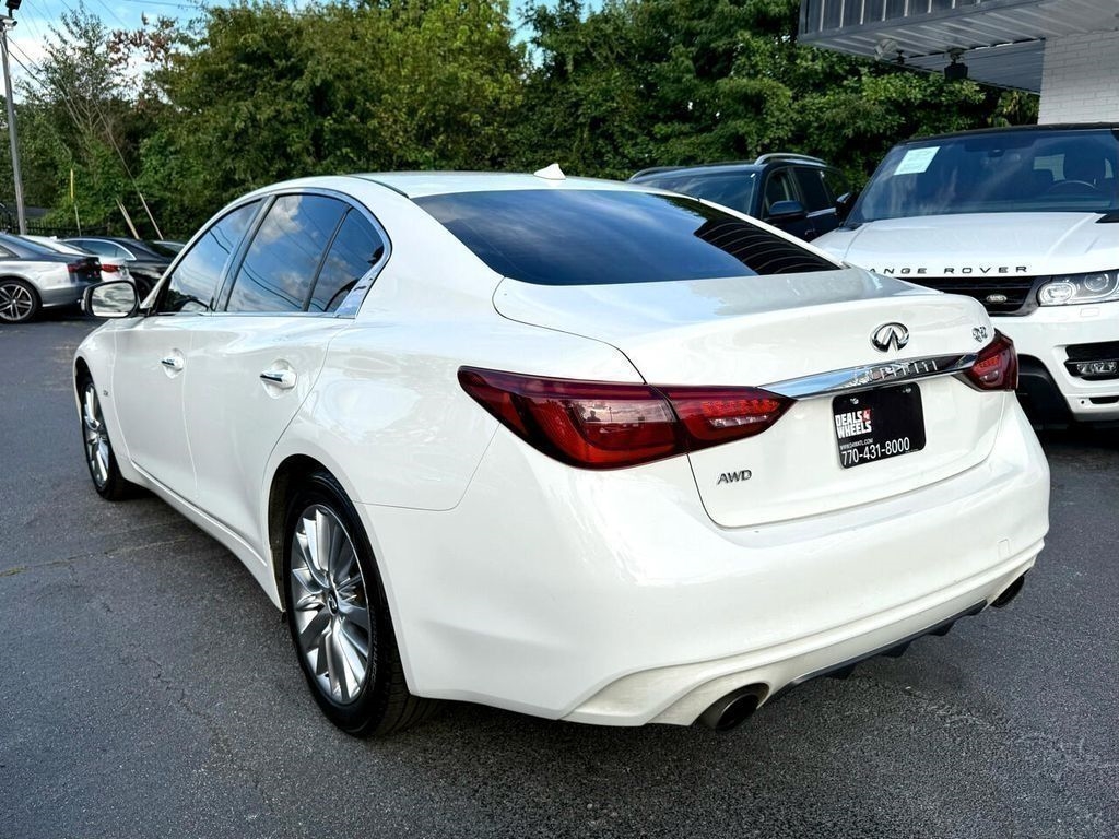 Infiniti Q50 3.0t LUXE AWD 2019