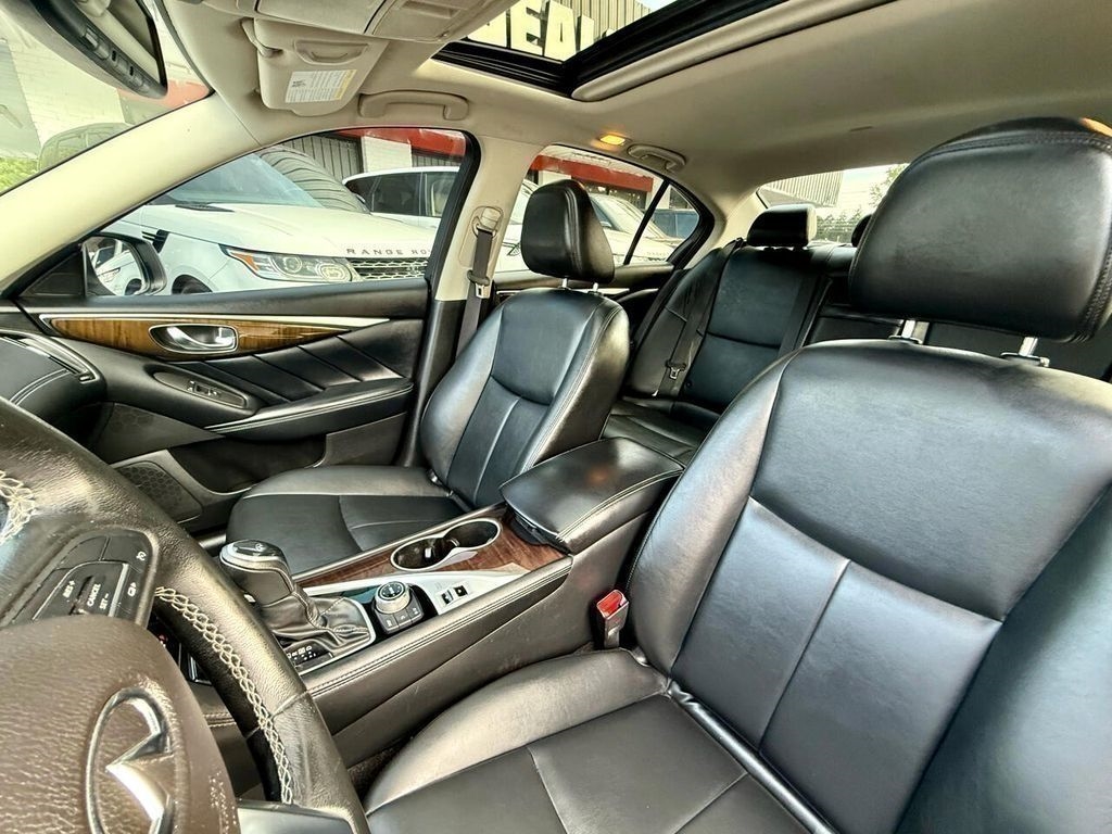 Infiniti Q50 3.0t LUXE AWD 2019