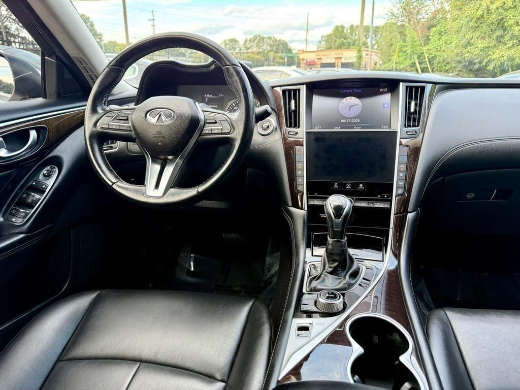 Infiniti Q50 3.0t LUXE AWD 2019