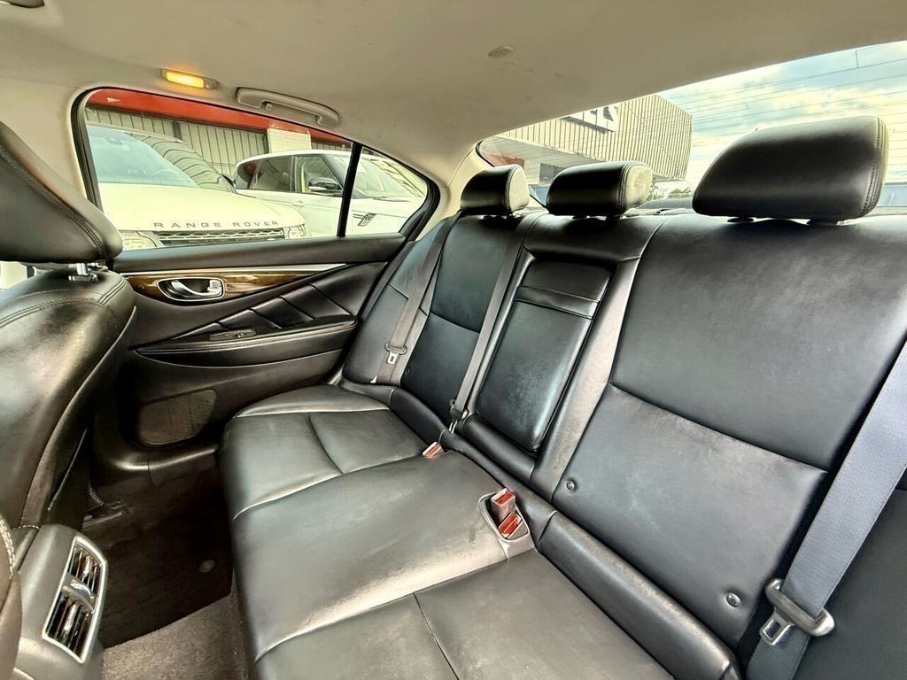 Infiniti Q50 3.0t LUXE AWD 2019