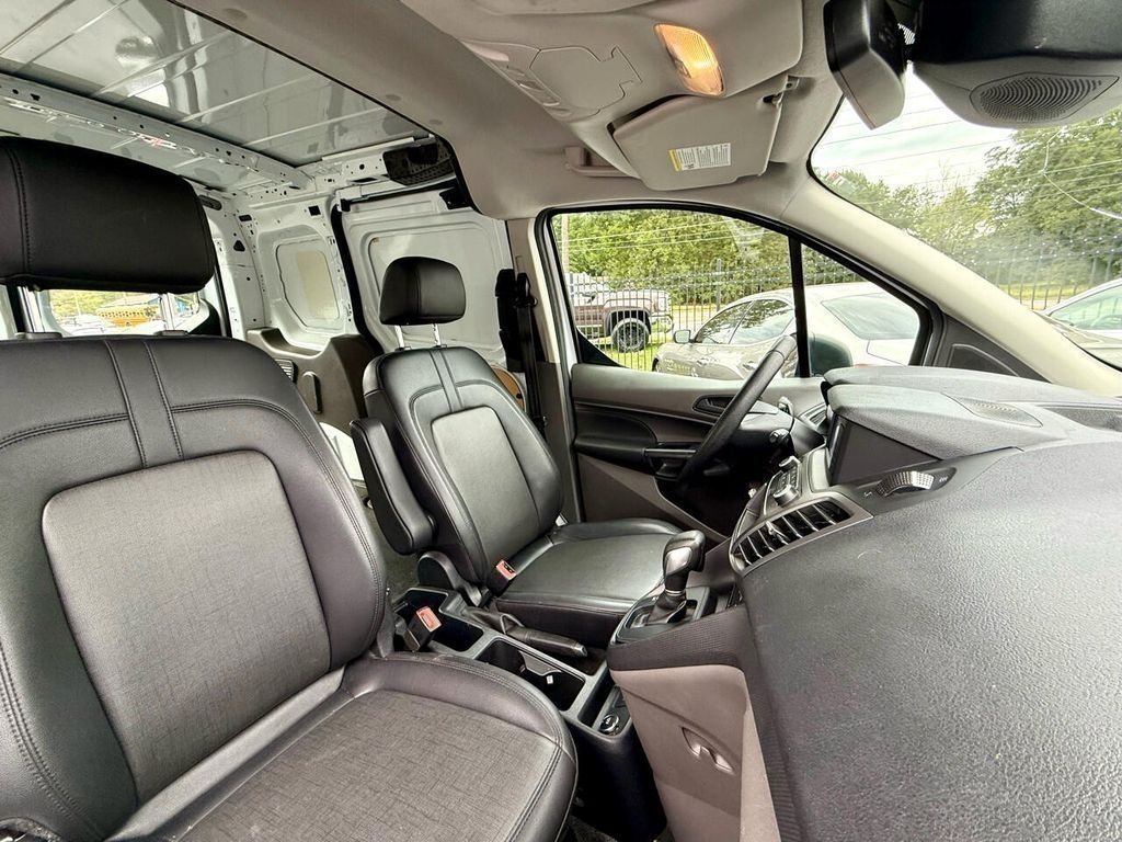 Ford Transit Connect Cargo Van XL SWB w/Rear Liftgate 2020