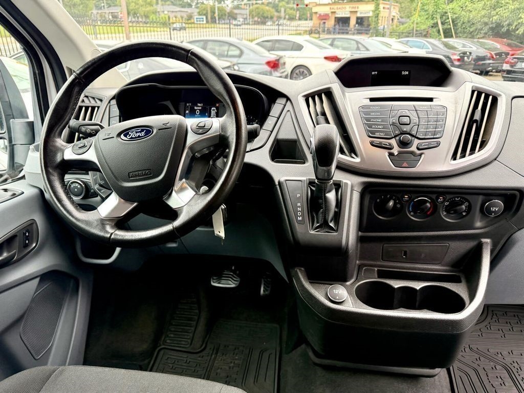 Ford Transit 150 Wagon Med. Roof XL w/Sliding Pass. 130-in. WB 2018