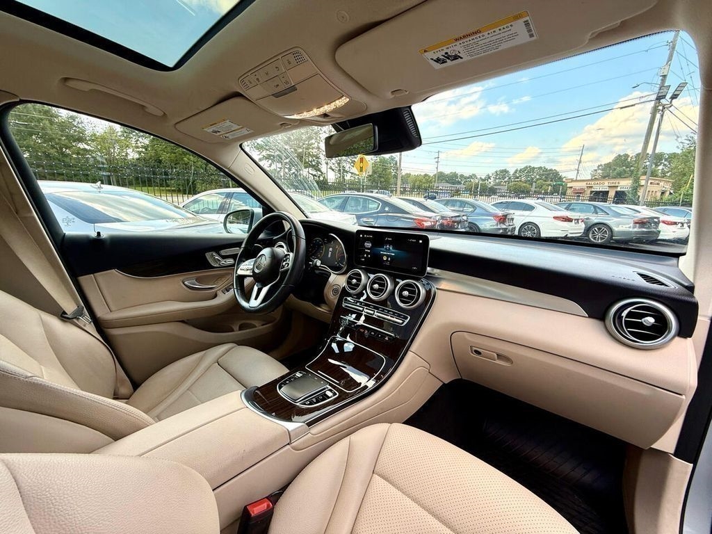 Mercedes-Benz GLC-Class GLC300 2022