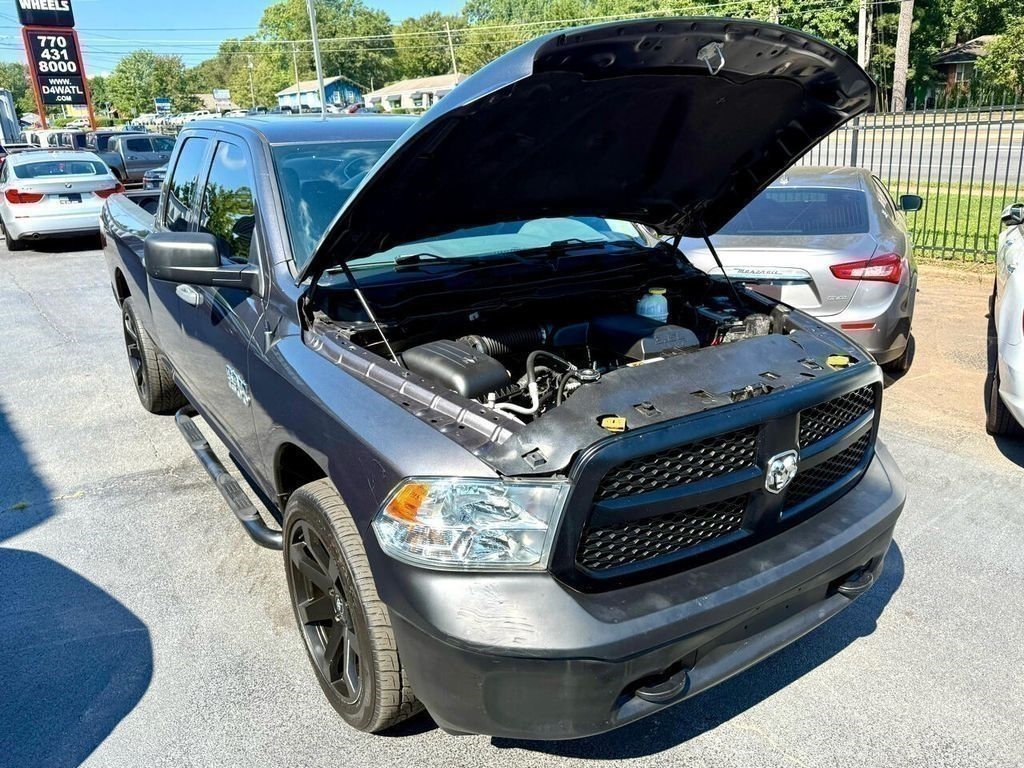 RAM 1500 Tradesman Quad Cab 4WD 2018