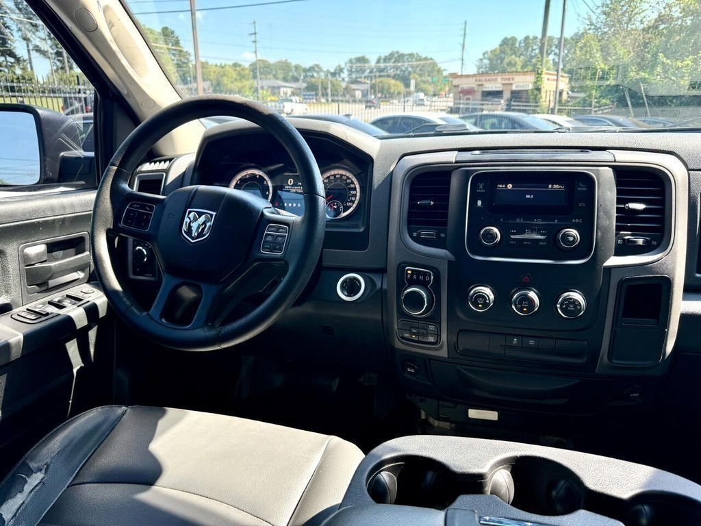 RAM 1500 Tradesman Quad Cab 4WD 2018