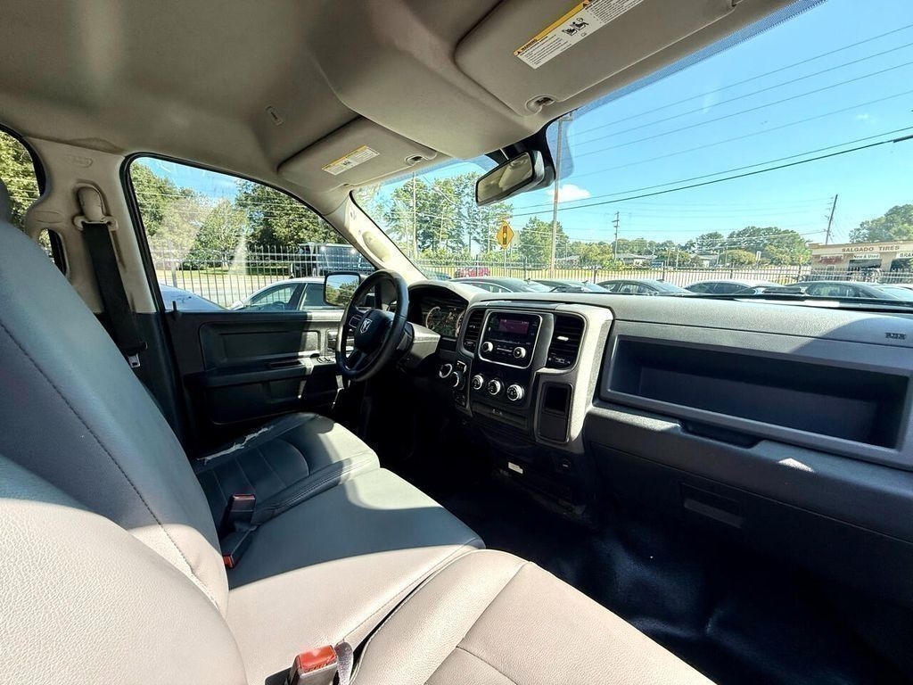 RAM 1500 Tradesman Quad Cab 4WD 2018