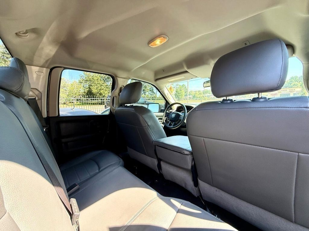 RAM 1500 Tradesman Quad Cab 4WD 2018