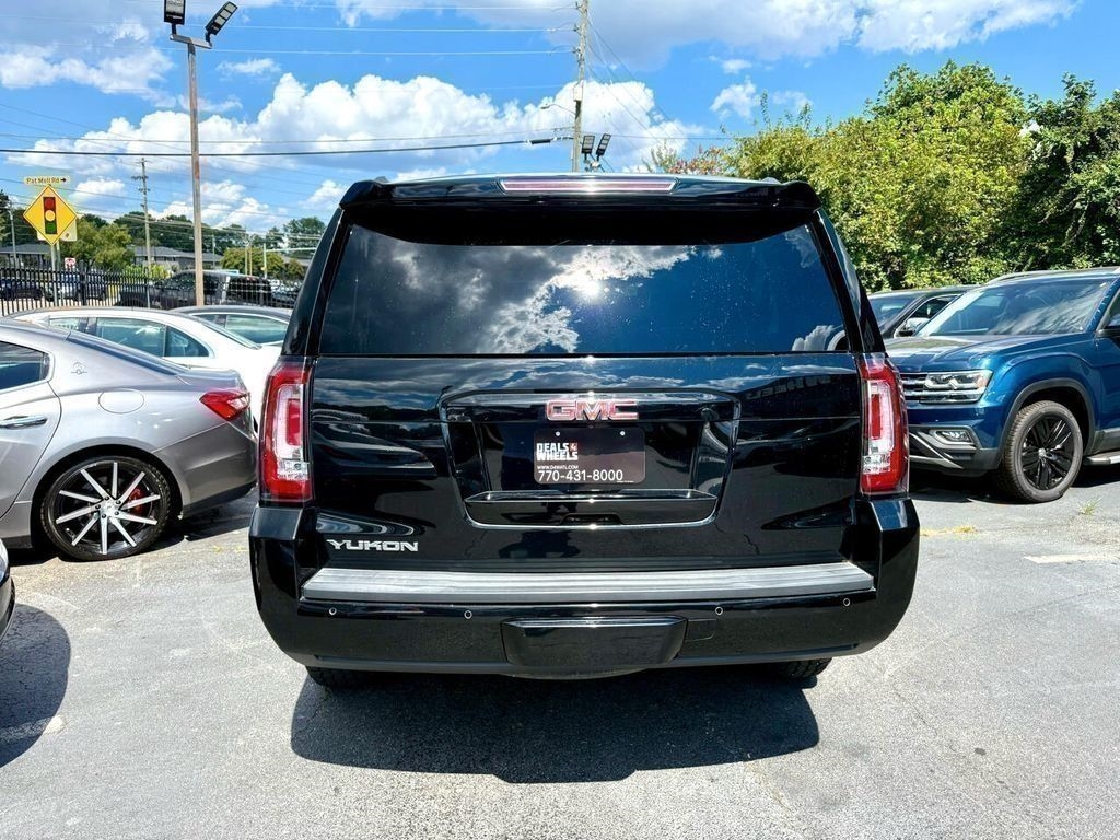 GMC Yukon SLT 2WD 2017