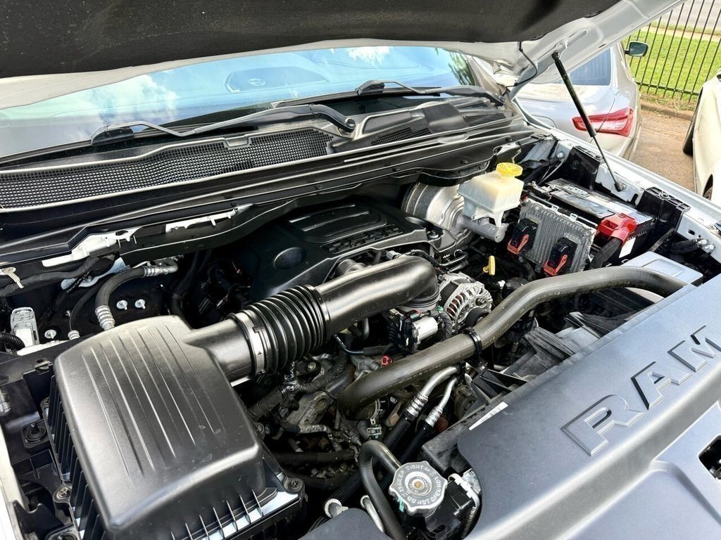 RAM 1500 Laramie Crew Cab SWB 2WD 2020