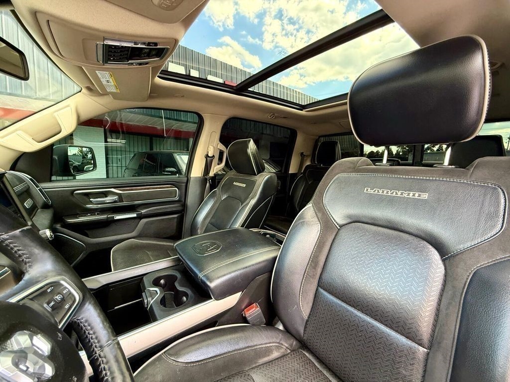 RAM 1500 Laramie Crew Cab SWB 2WD 2020