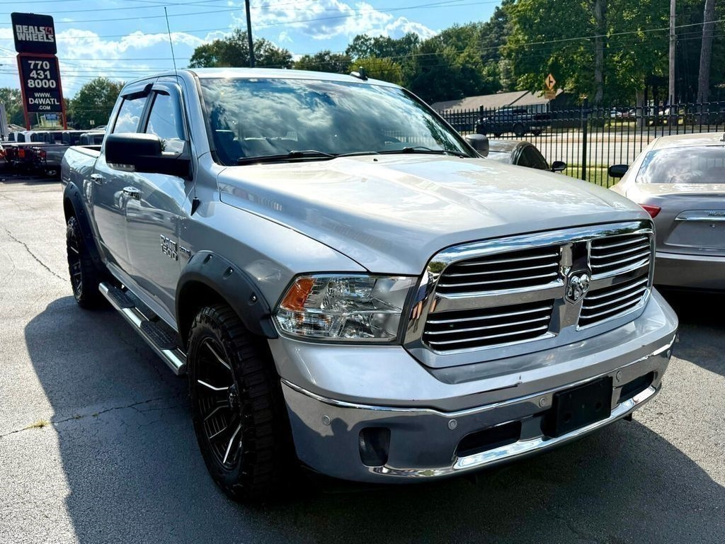 RAM 1500 SLT Crew Cab SWB 2WD 2017