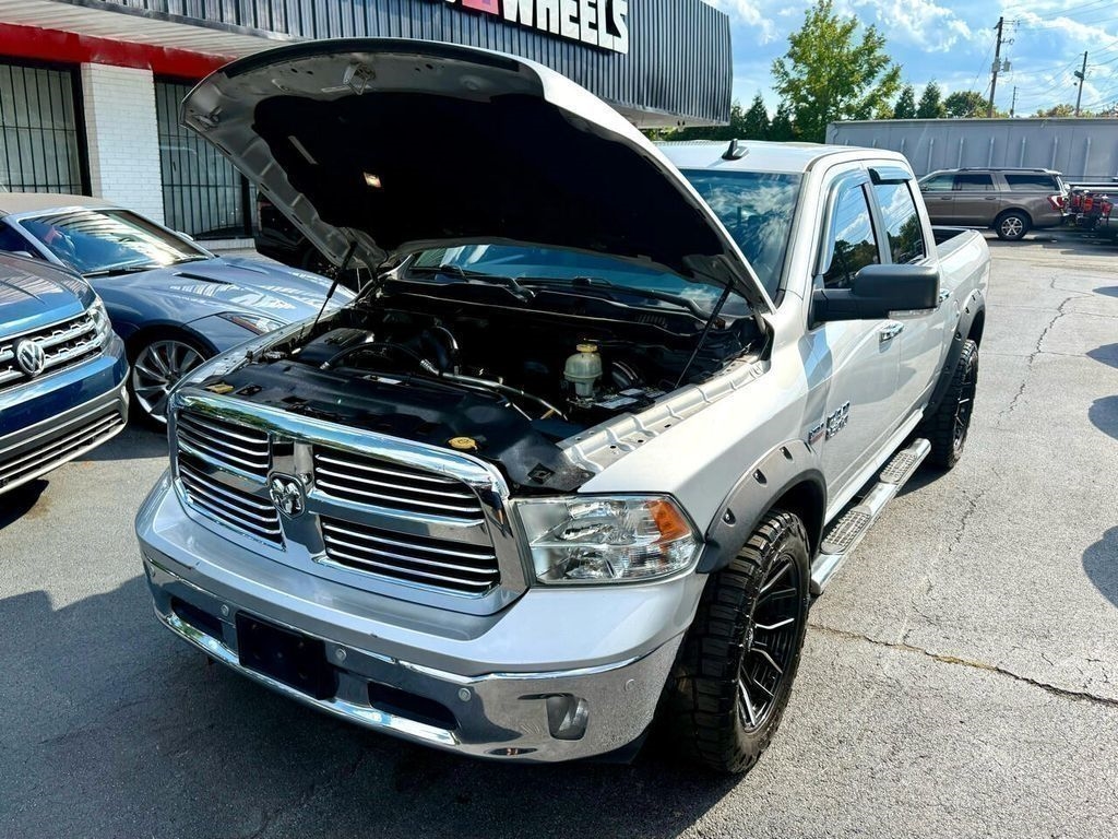 RAM 1500 SLT Crew Cab SWB 2WD 2017