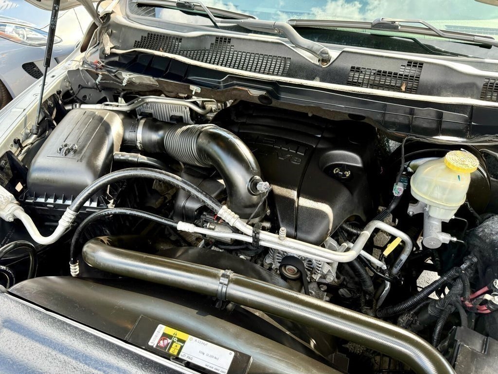RAM 1500 SLT Crew Cab SWB 2WD 2017