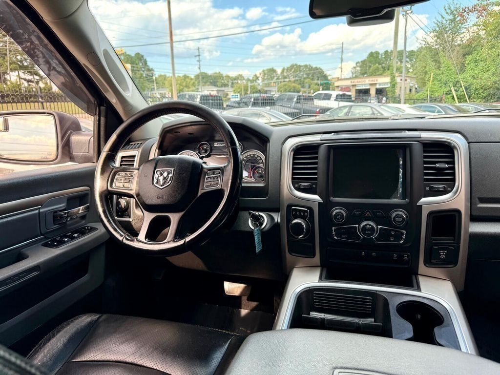 RAM 1500 SLT Crew Cab SWB 2WD 2017