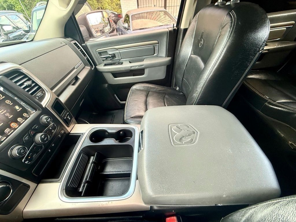 RAM 1500 SLT Crew Cab SWB 2WD 2017