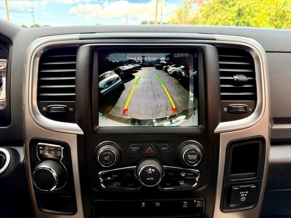 RAM 1500 SLT Crew Cab SWB 2WD 2017