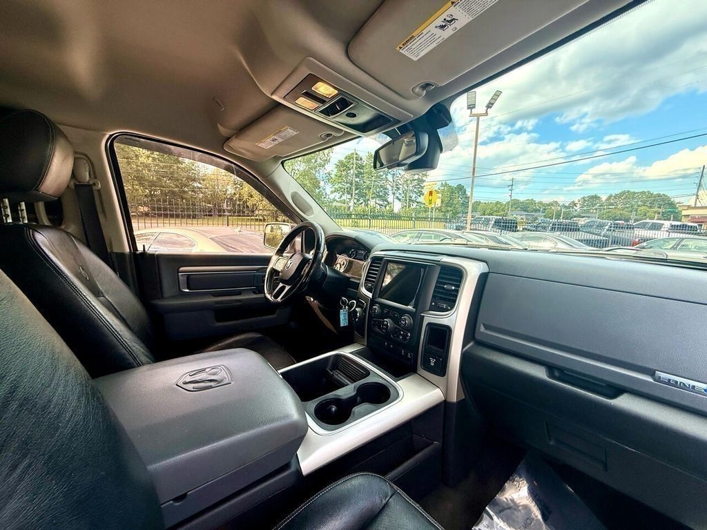 RAM 1500 SLT Crew Cab SWB 2WD 2017